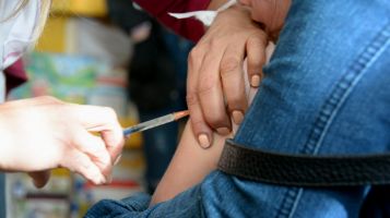 En Jardines y Centros de Salud, continúa la campaña de vacunación
